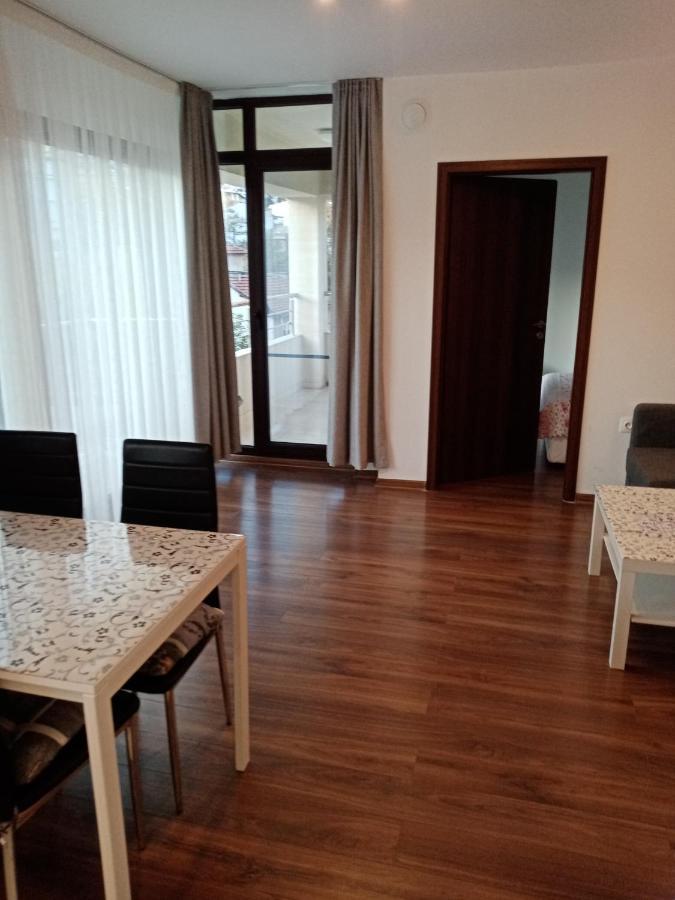 Apartments Center Санданський Екстер'єр фото
